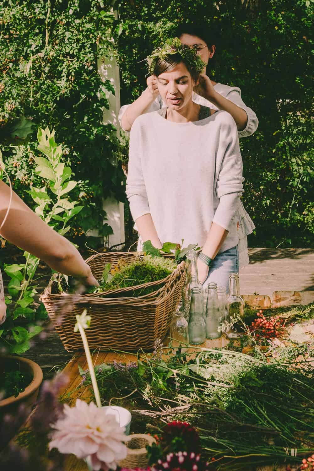 Was kommt dabei heraus wenn zehn Garten-Blogger ein Erntedank-Fest feiern? Üppige Blumendeko, köstliche Gemüsegerichte und sehr glückliche Menschen.